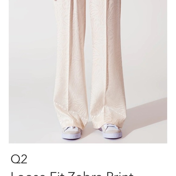 2 Piece Set - Picture 2 of 3